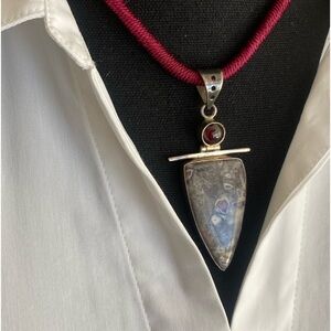 Beautiful Sterling pendant necklace